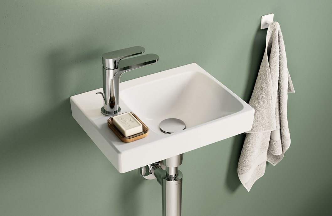 Asymmetrical handbasin Geberit Caluna