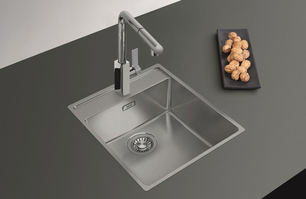 Flush-mount sinks Maris