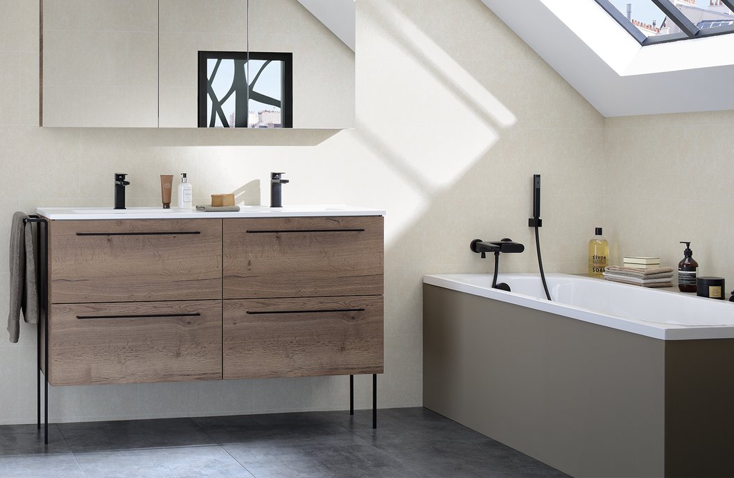 Furniture range Impact - 4-drawer unit in Tobacco Oak, W. 140 cm