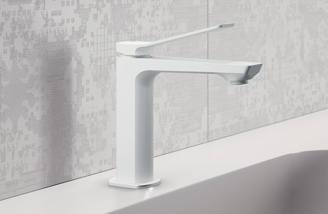 Bathroom tap range Tilt