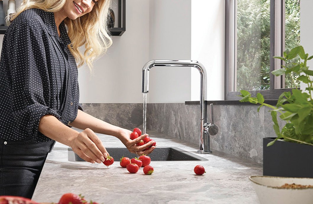 Kitchen mixer tap Talis M54 U220