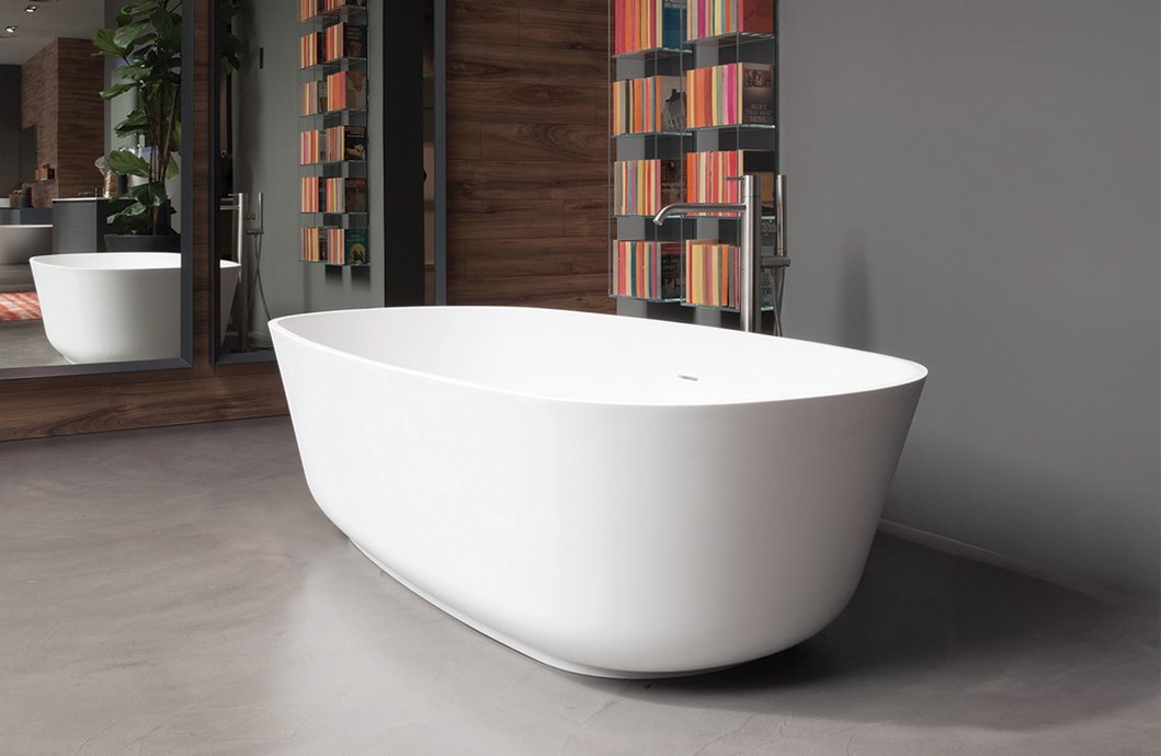 Free-standing bathtub Baia