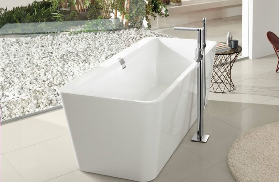 Free-standing bathtub Squaro Edge