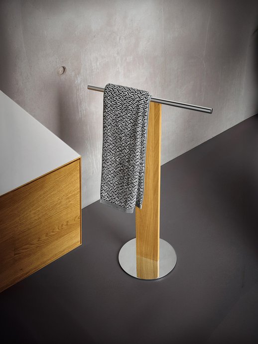 Accessoire sur pied : porte-serviettes Lignatur