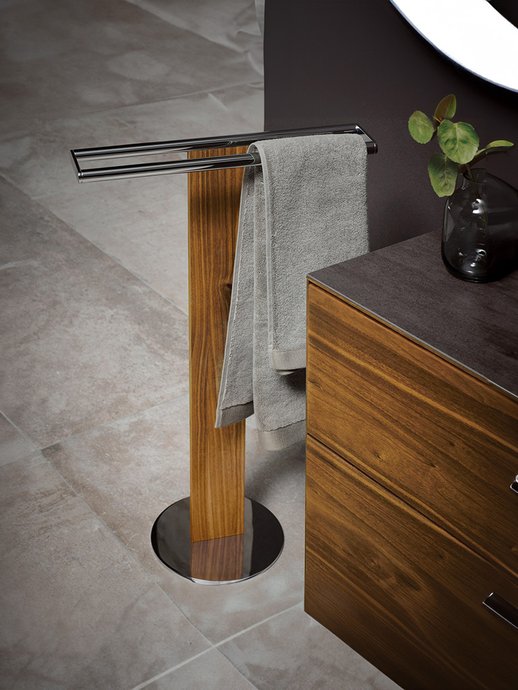 Accessoire sur pied : porte-serviettes double Lignatur
