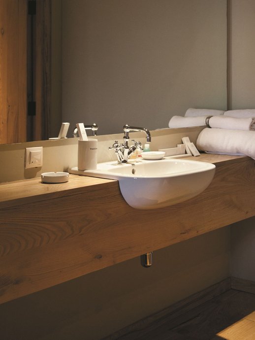 Mélangeur lavabo 1921 bec en "L"