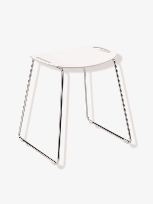 Tabouret avec poignées de sécurité