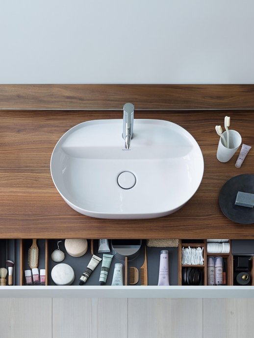 Countertop basin Luv with tap deck