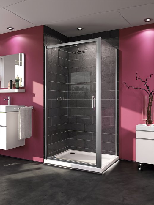 Hinged door D-motion for niche or corner installation