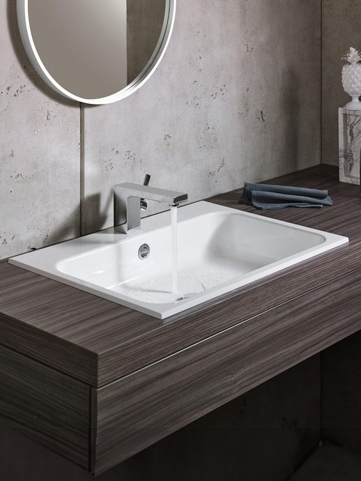 Built-in washbasin EB.SR650.H with tap deck