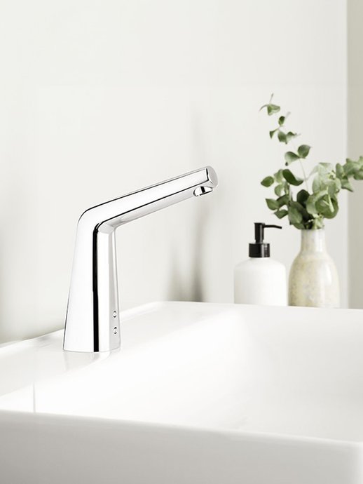 Electronic handbasin tap Designo