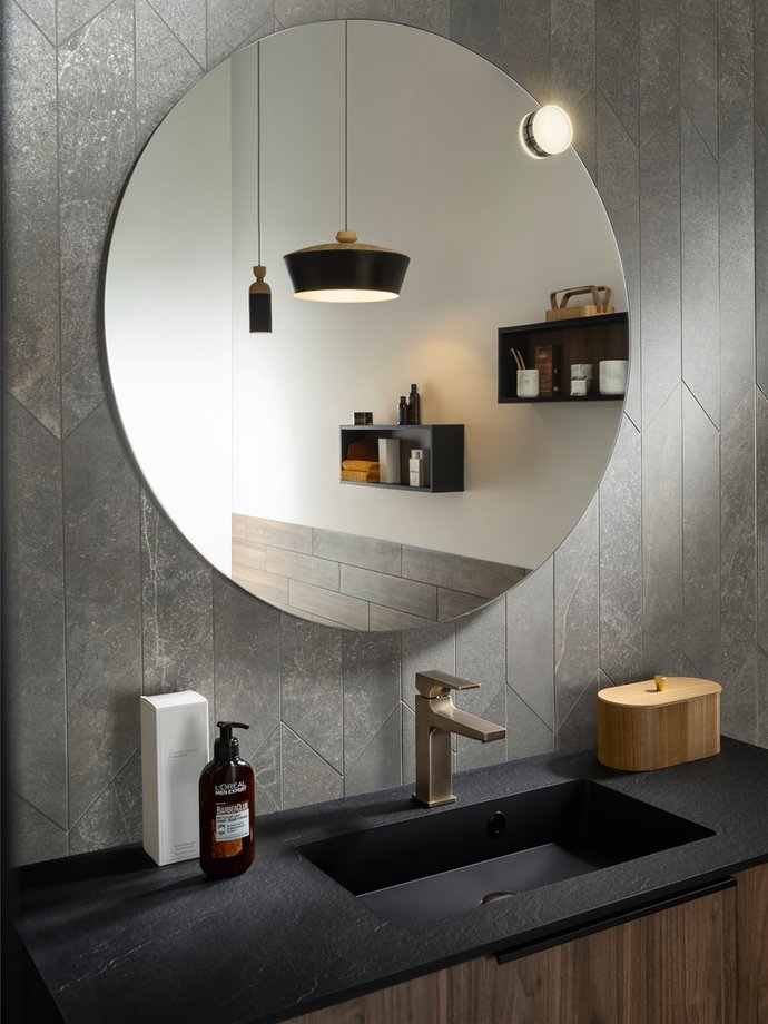 Round mirror with LED Ultra Cadra Series