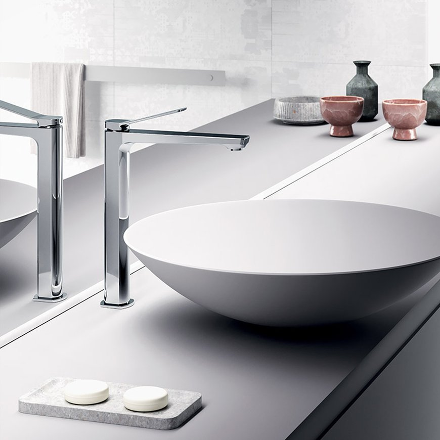 Mixer tap Tilt raised